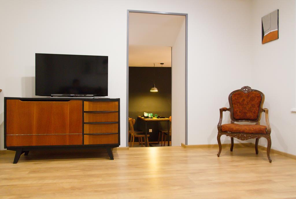 Apartment In The Center Of Odessa Exterior photo
